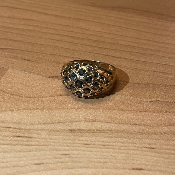 Vintage Sapphire Gold Women's Ring - Picture 2 of 8